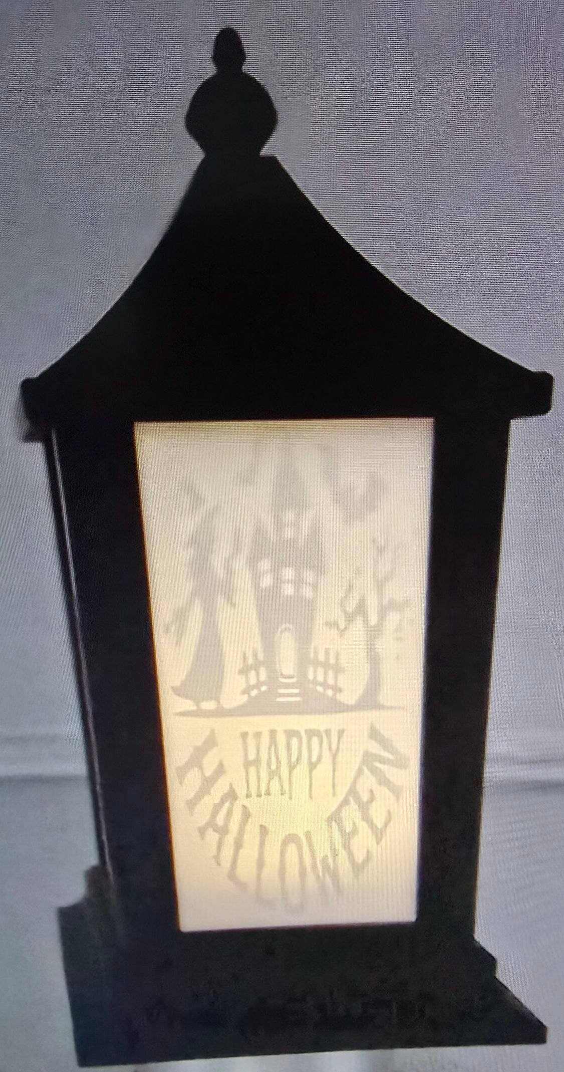 TEA LIGHT HOLDER LANTERN