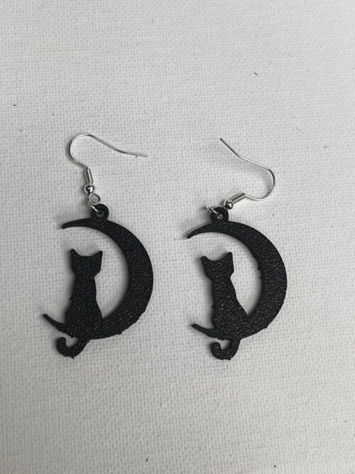CAT ON THE MOON EARRINGS